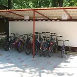 Arnyas Thermal Es Ueduelopark Vakantiepark Püspökladány