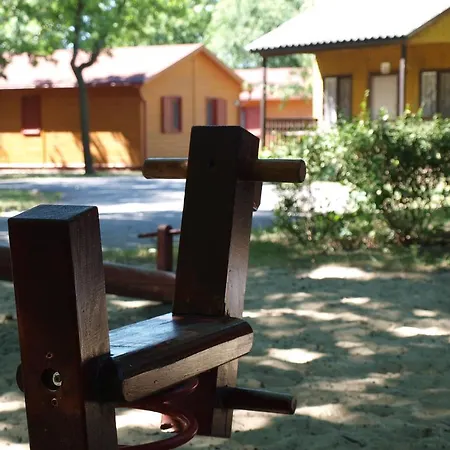 Feriepark Arnyas Thermal Es Ueduelopark