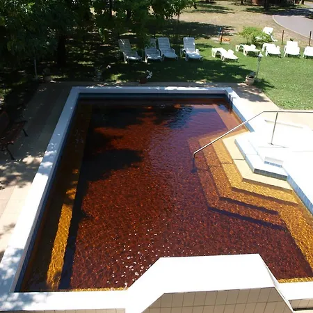 Feriepark Arnyas Thermal Es Ueduelopark