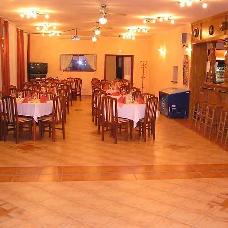 Arnyas Thermal Es Ueduelopark Vakantiepark