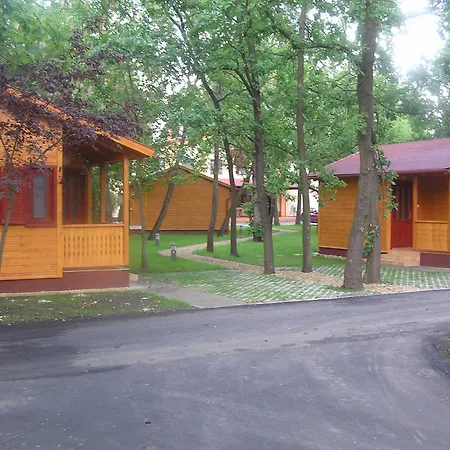 Arnyas Thermal Es Ueduelopark Vakantiepark Püspökladány