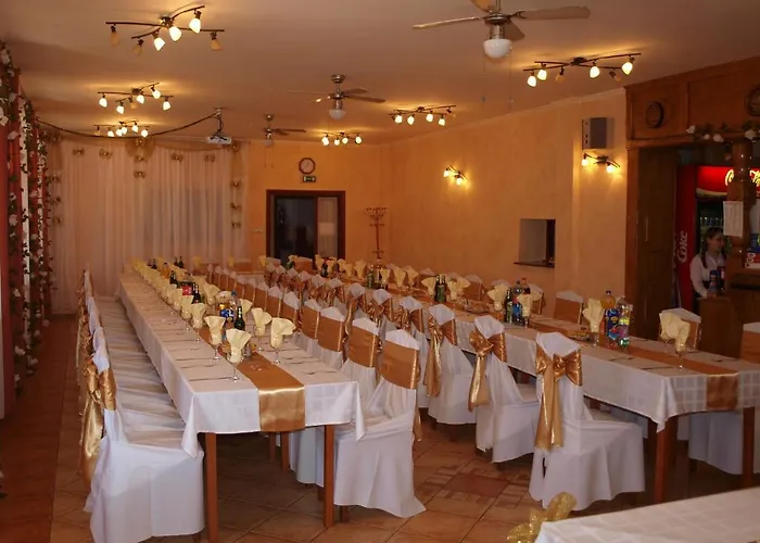 Arnyas Thermal Es Ueduelopark Holiday park *